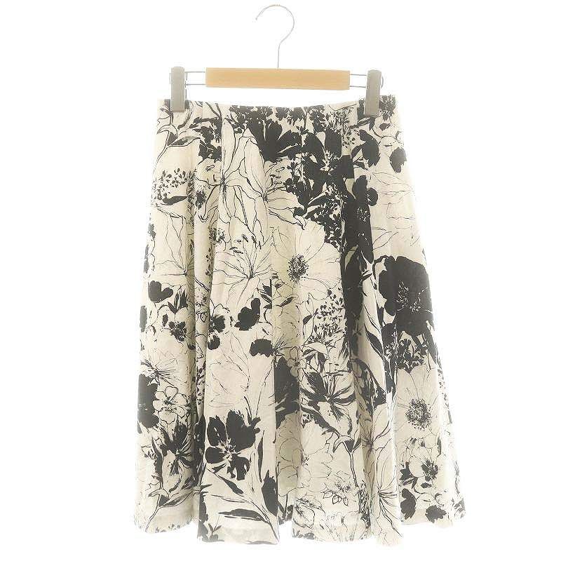 ストロベリーフィールズ　花柄フレアスカート ストロベリーフィールズ STRAWBERRY-FIELDS 花柄 フレアスカート