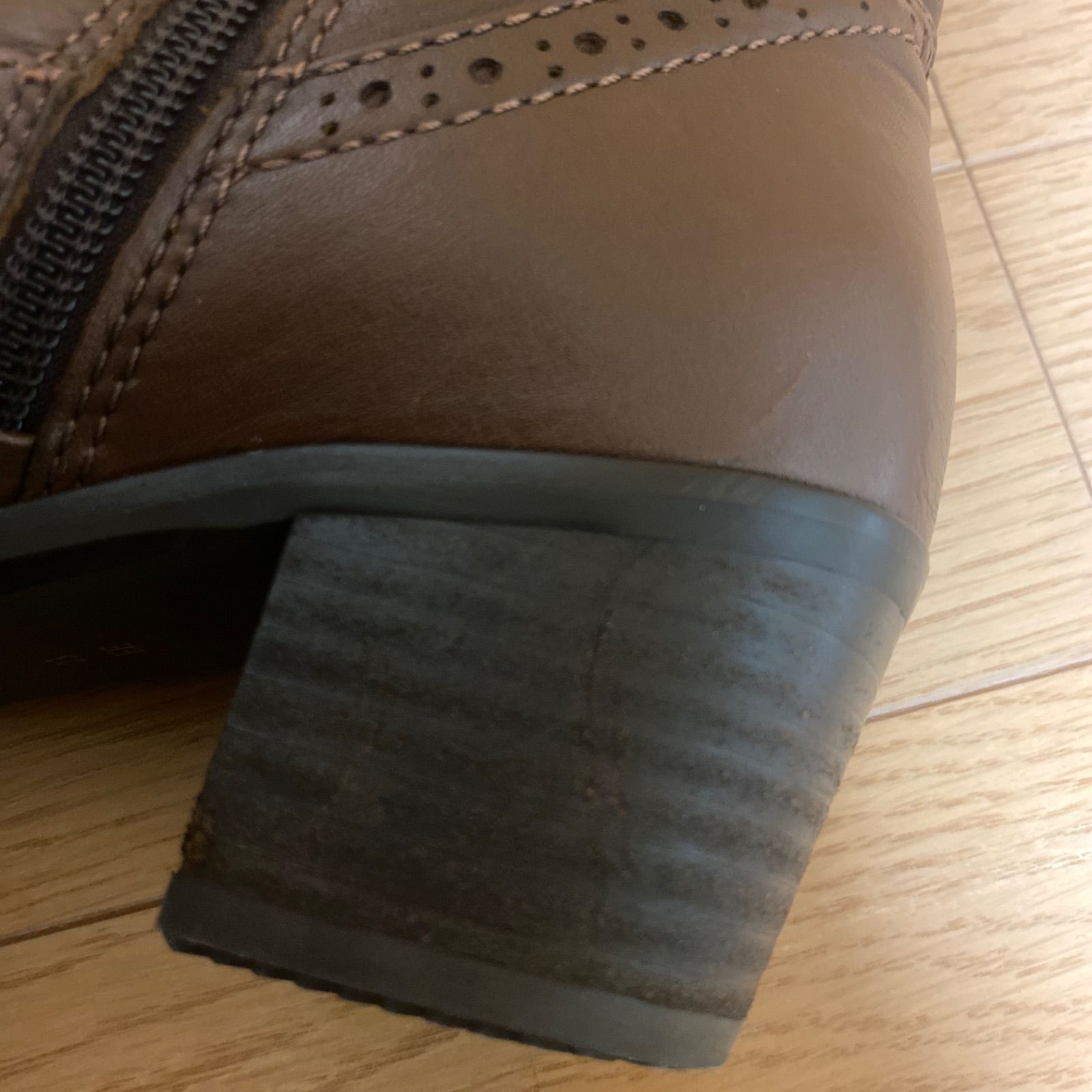 ライトブラウン 本革