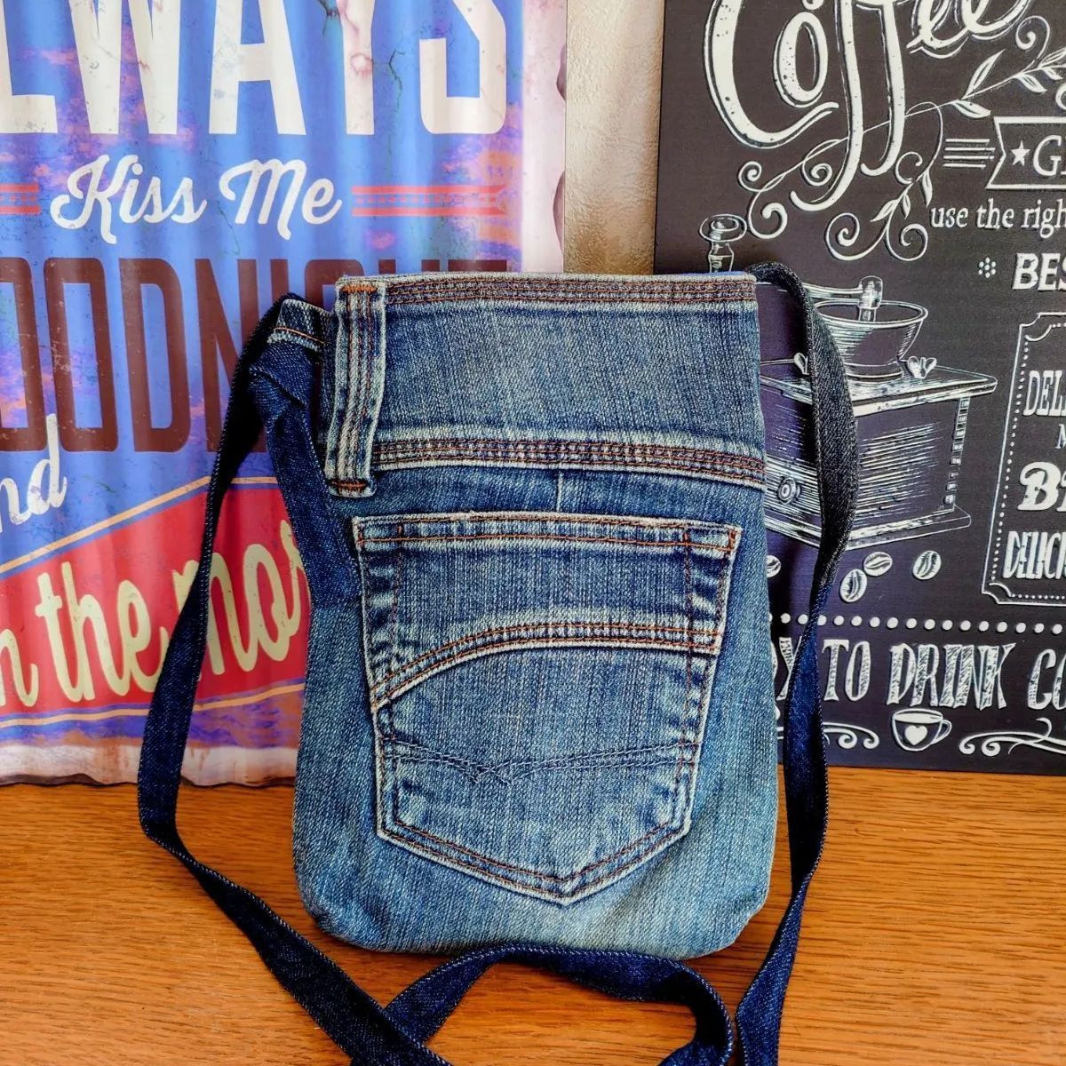 29☆USEDダメージデニムリメイク☆サコッシュ☆ショルダーバッグ
