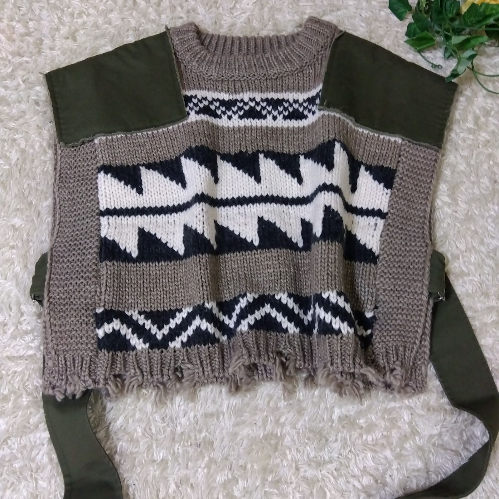 美品 エシンタetsinta リメイクカウチンベスト ciaopanic tipy