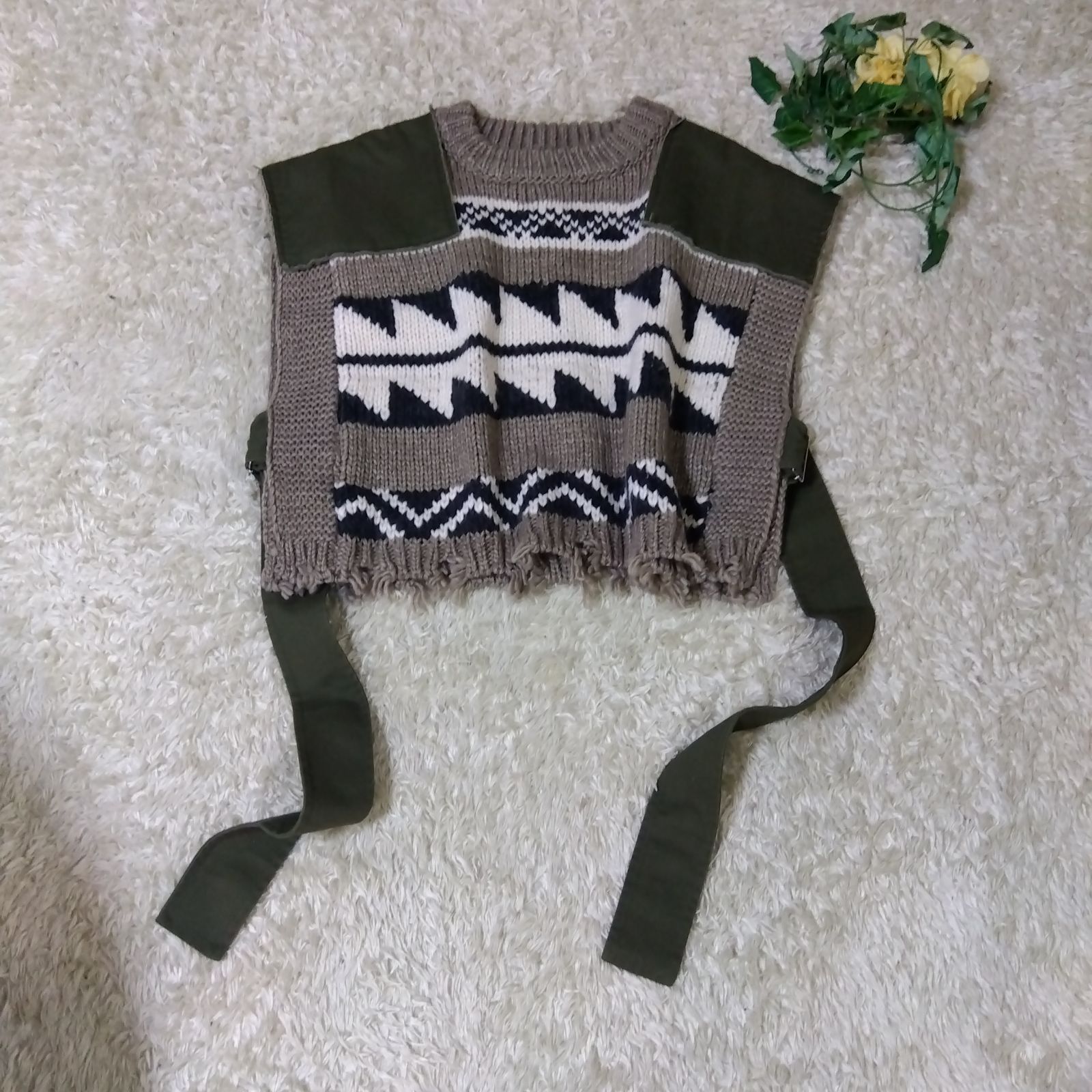 美品 エシンタetsinta リメイクカウチンベスト ciaopanic tipy