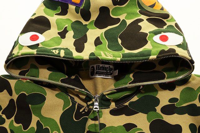アベイシングエイプ A BATHING APE CAMO SEPARATE SHARK FULL ZIP