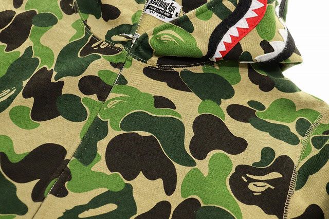 アベイシングエイプ A BATHING APE CAMO SEPARATE SHARK FULL ZIP