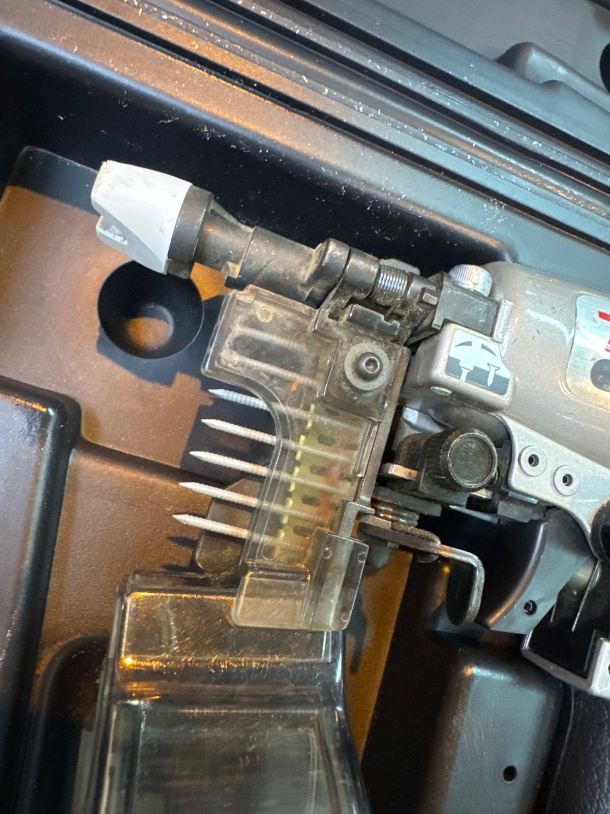 makita マキタ ポケットエア釘打 AN 303 P