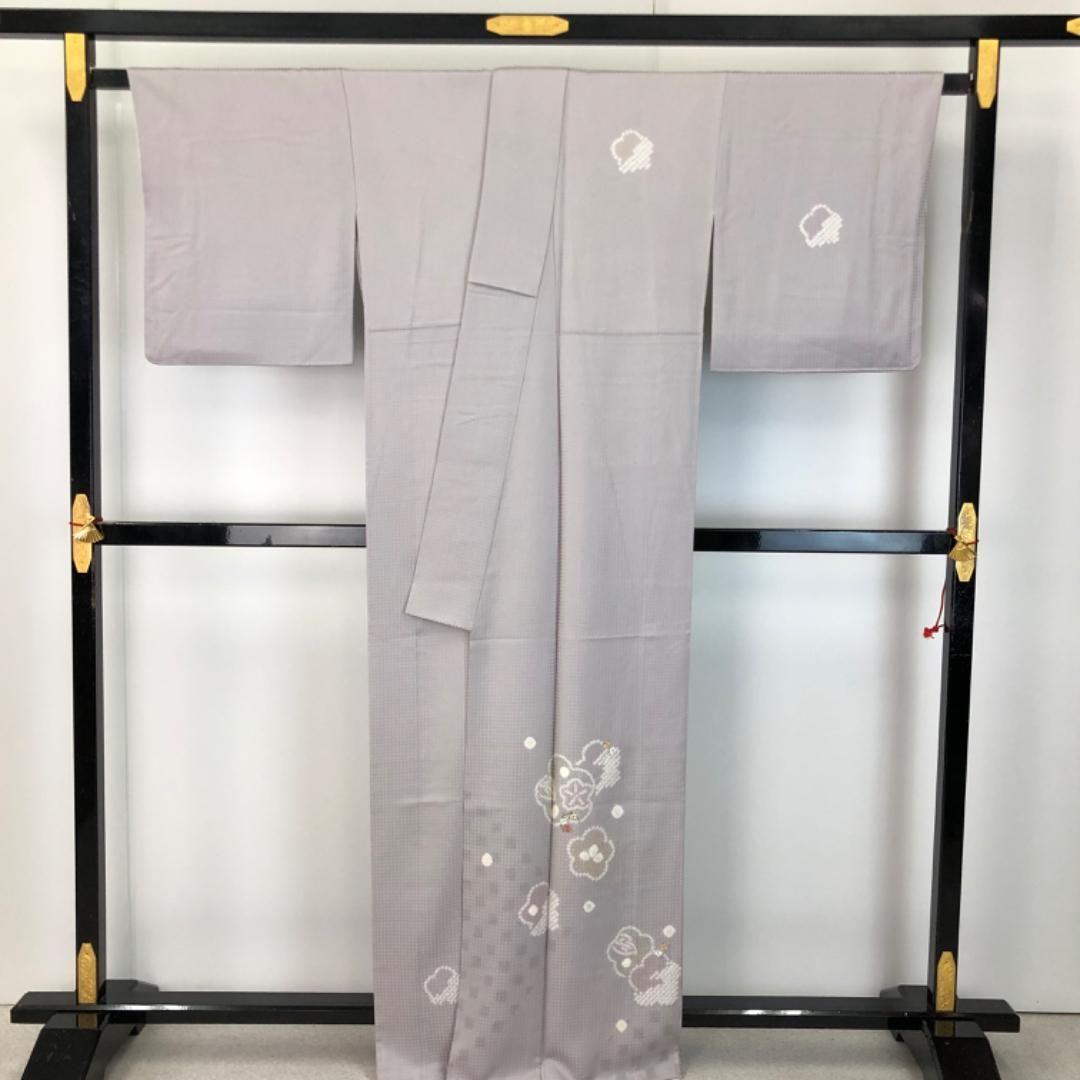 付下げ 絞りの花模様 刺繍 金彩 小町鼠色 ガード加工 K-5602 - メルカリ