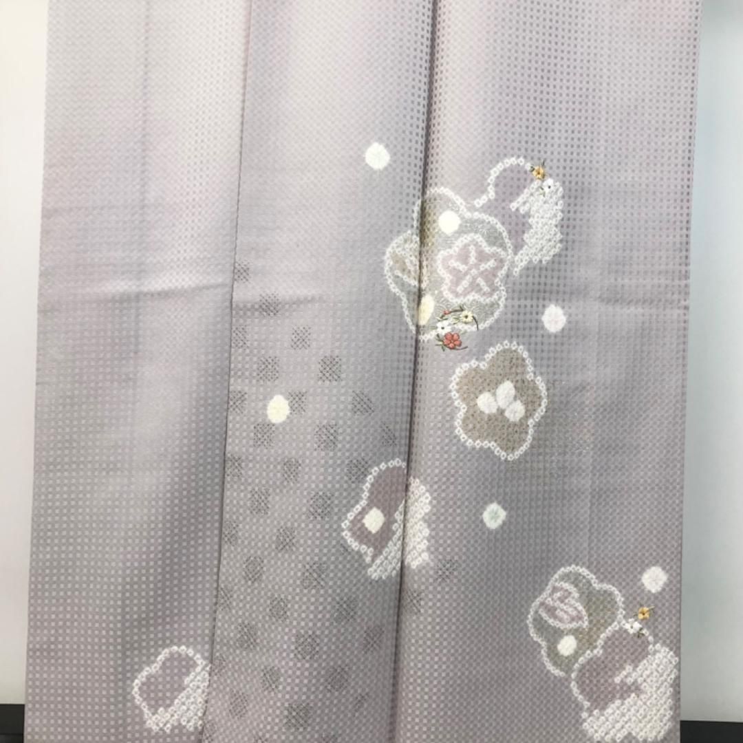 付下げ 絞りの花模様 刺繍 金彩 小町鼠色 ガード加工 K-5602 - メルカリ