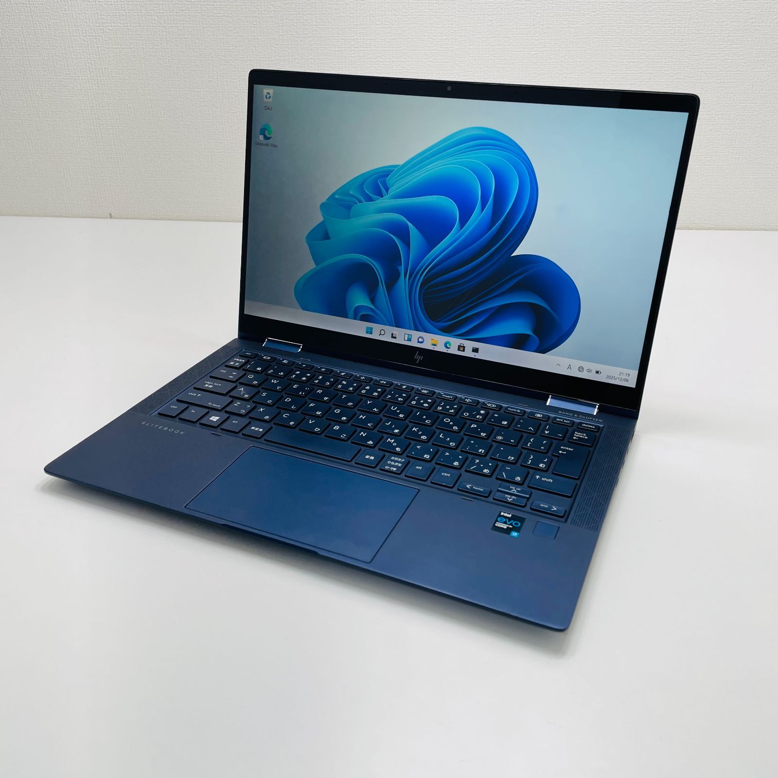HP Elite Dragonfly G2 LTE i7 16GB 512GB Win11 Office - メルカリ