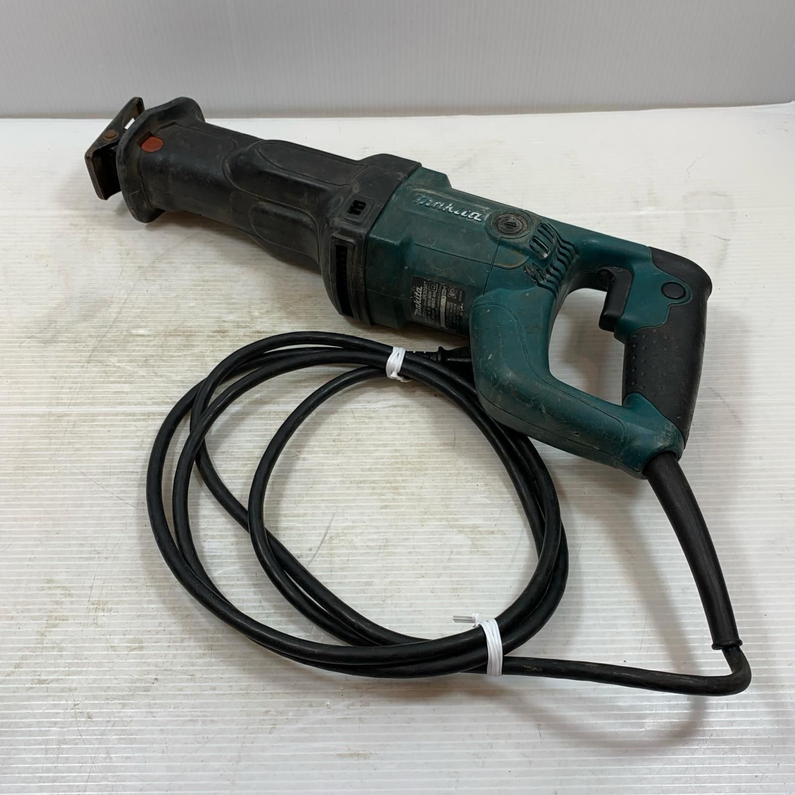 κκMAKITA マキタ 切断工具 レシプロソー コード式 100 v JR 3050 T グリーン