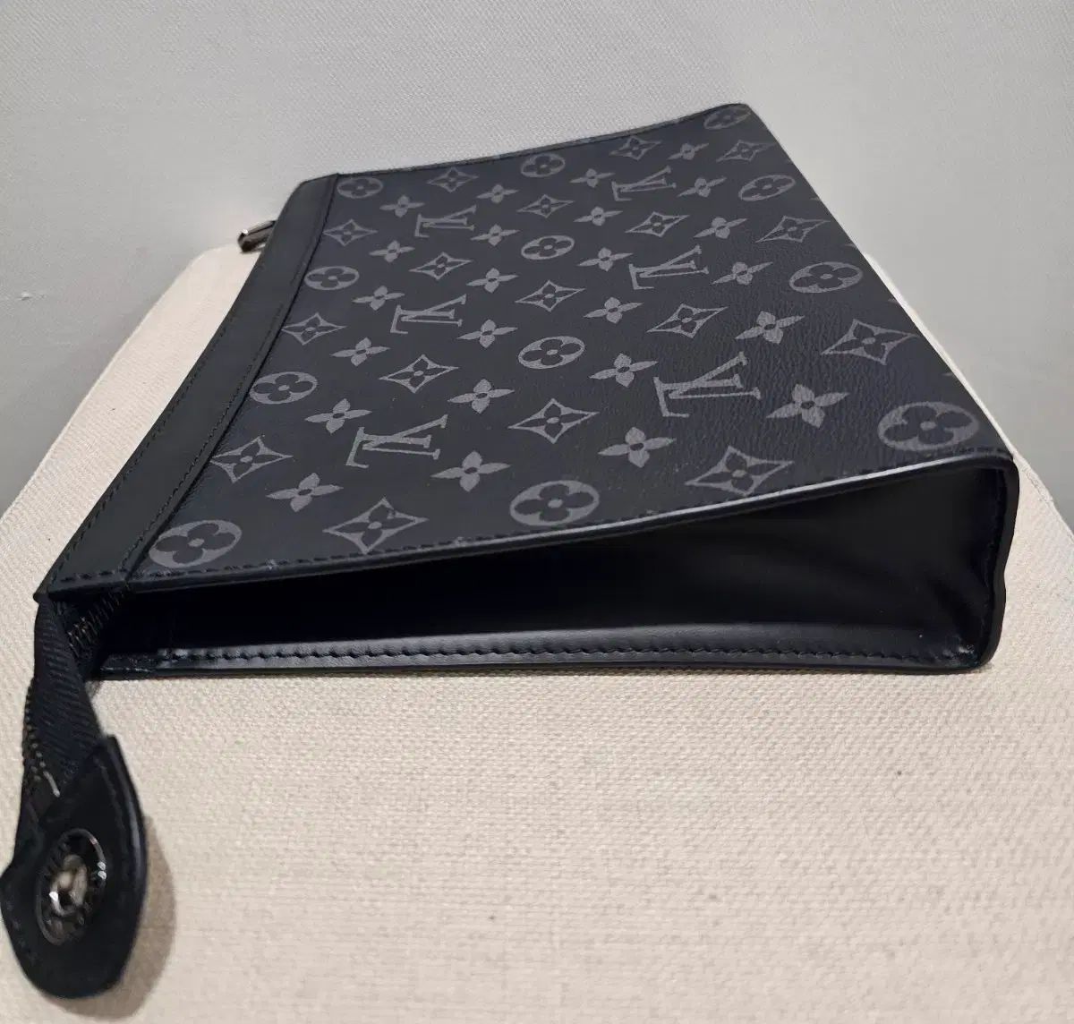 Louis Vuitton ルイヴィトン ポシェットヴォワヤージュ MM クラッチバッグ