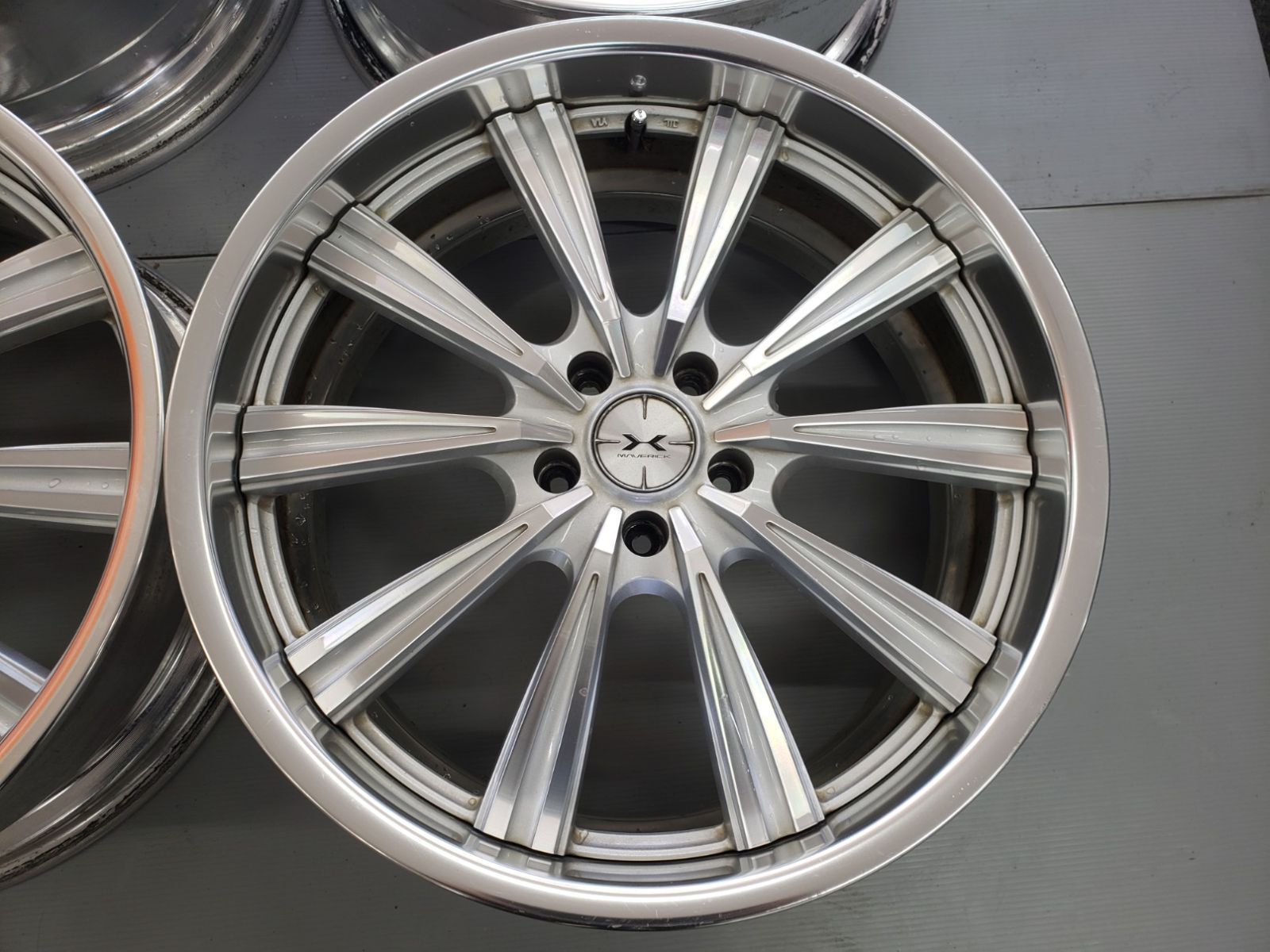 傷少 深リム 20 in 8 5 j 35 114 3 H マーベリック 110 SR LO 検 アルファード クラウン シーマ アテンザ レヴォーグ VIPカスタム