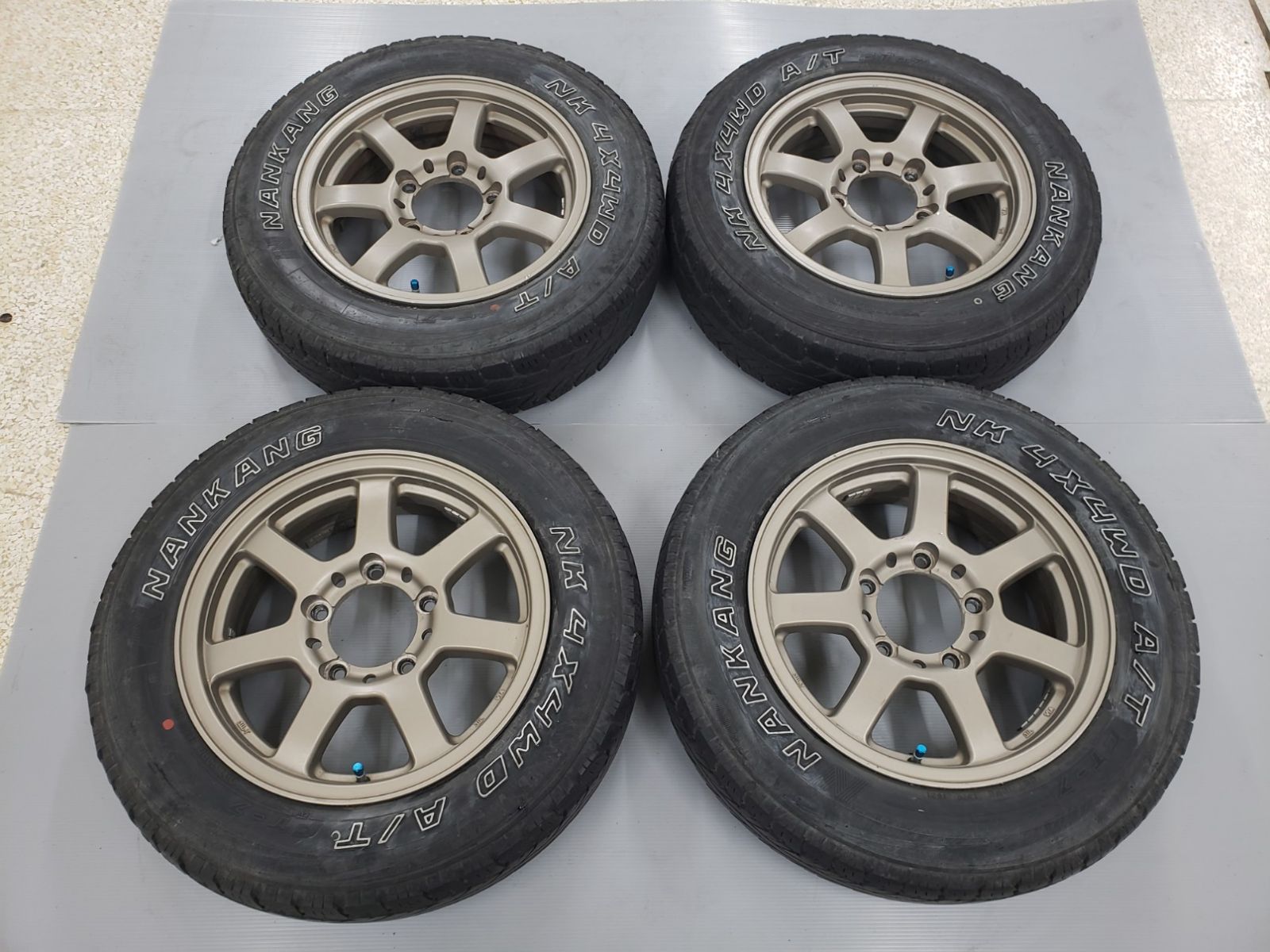 傷少 TE 37 XT 風 16 in 5 J 20 ブロンズ 139 7 H 溝有ホワイトレター 175 80 R JB 64 23 JA 71 72 11 12 74 44 4