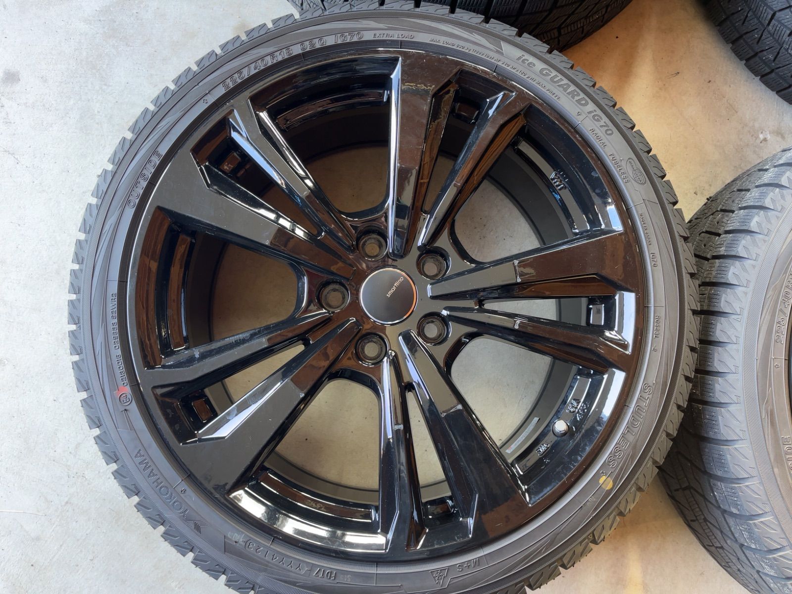 BMW F 40 44 ヨコハマ アイスガードIG 70 製 18インチ 4本セット