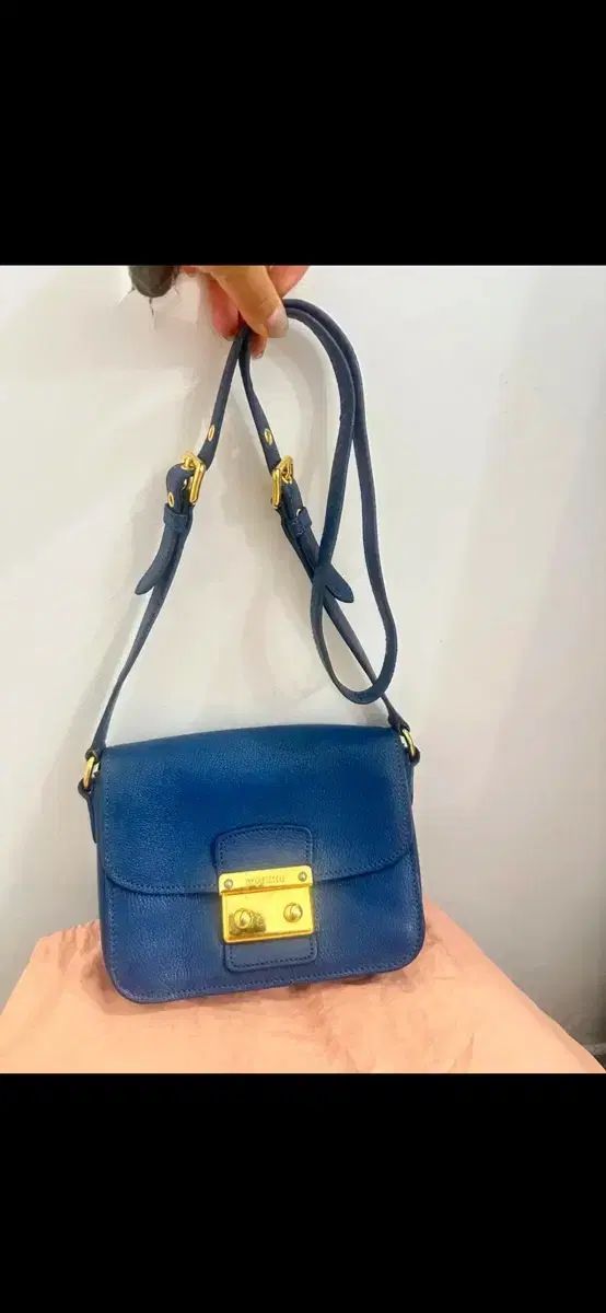 ミュウミュウ バッグ クロスバック 横21 5