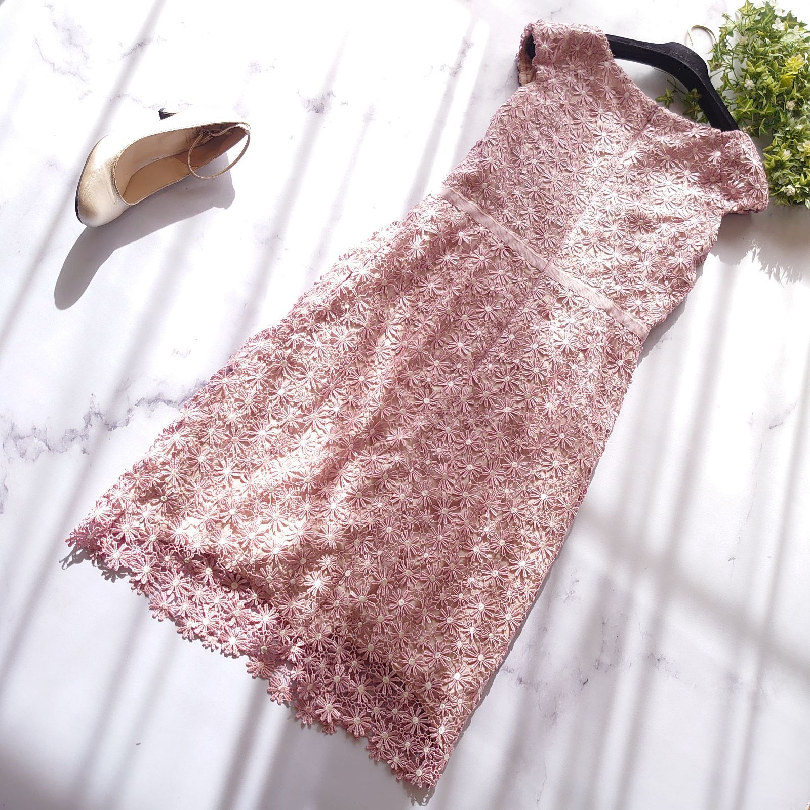 近年 トッカ マーガレット 花柄刺繍 ケミカルレース ワンピース ピンク