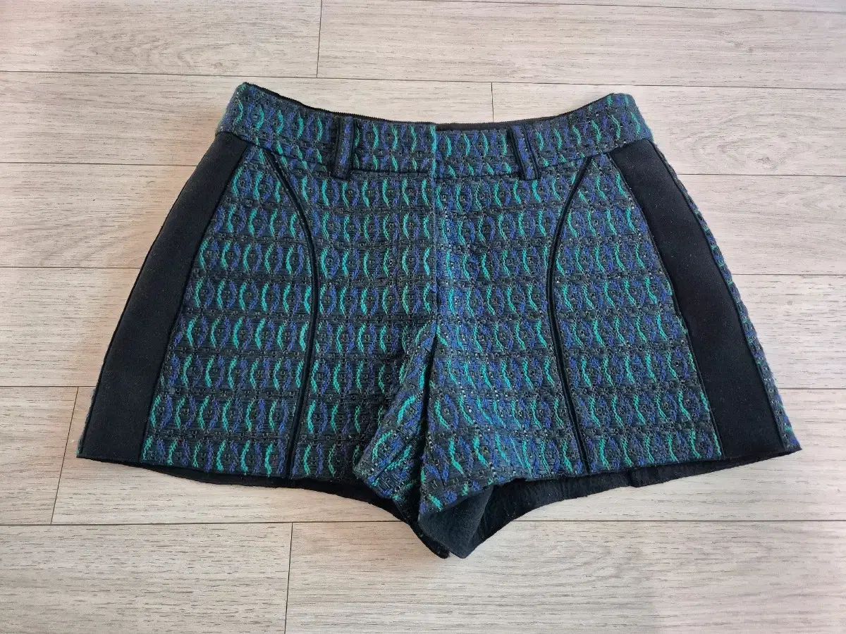 オブジェ ツイード ハーフパンツ