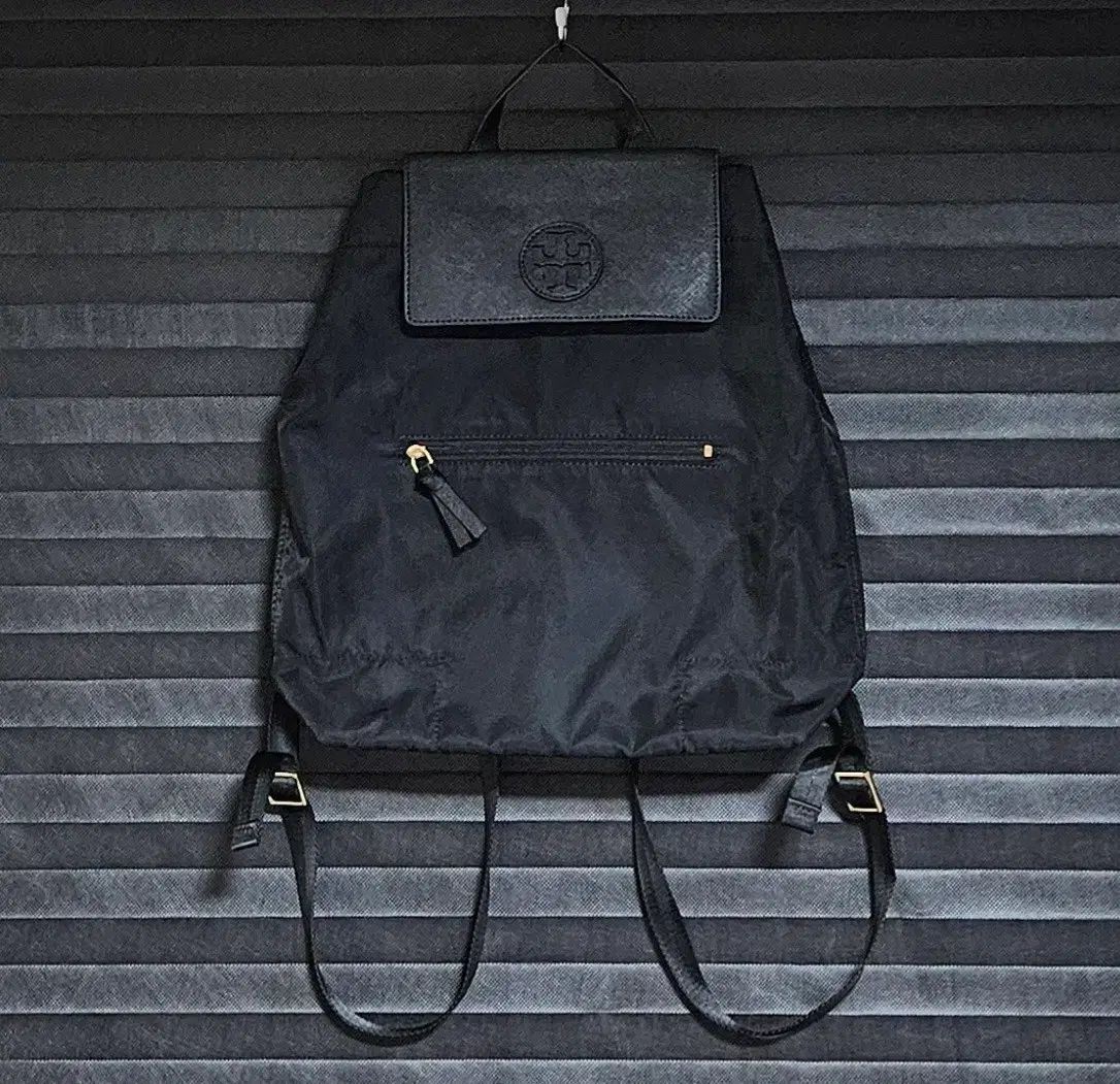 トリーバーチ エラ パッカブル バックパック ブラック