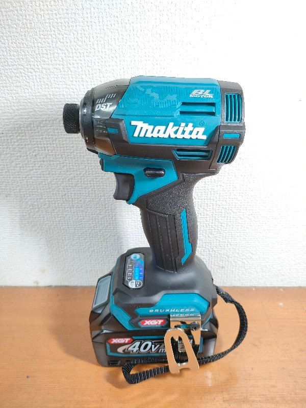 V-max 充電式インパクトドライバ