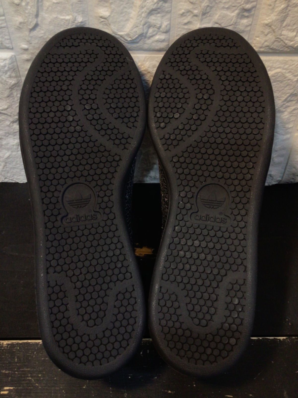  Fucking Awesome adidas STAN SMITH IH 3148 black textured 海外 スニーカー 靴