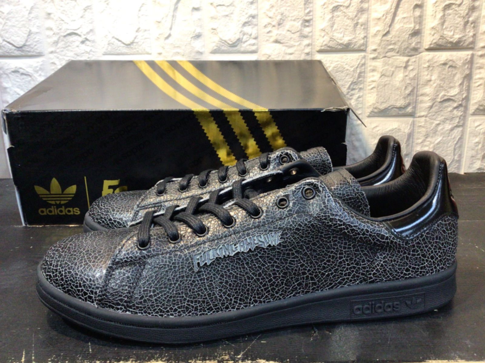 Fucking Awesome × adidas STAN SMITH IH 3148 black textured 海外