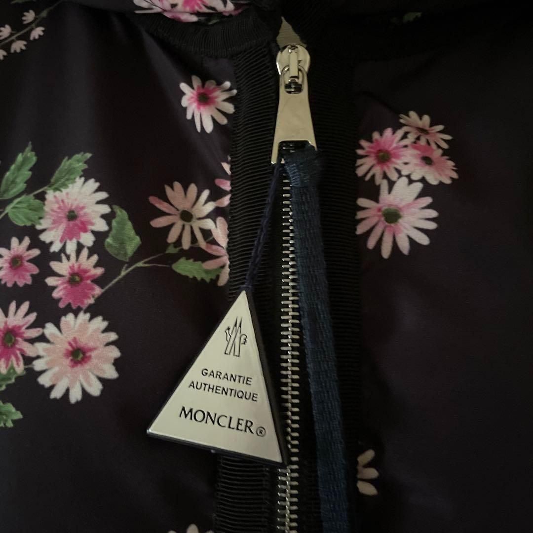 ★美品★花柄★ナイロンジャケット★サイズ1★ブラック★モンクレール★ モンクレール MONCLER 花柄 ダウン ジャケット アウター 総柄 黒