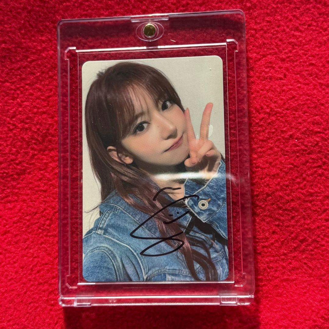 Le Sserafim サクラ 直筆サイン入り Spaghetti トレカ ユニバーサル 1