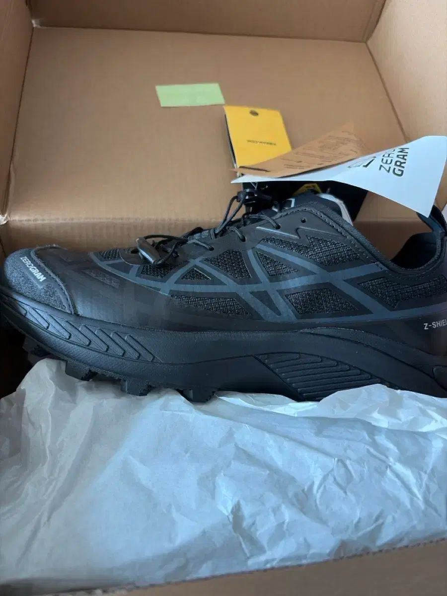 XERO ゼロ トレイル UL ブラック 250