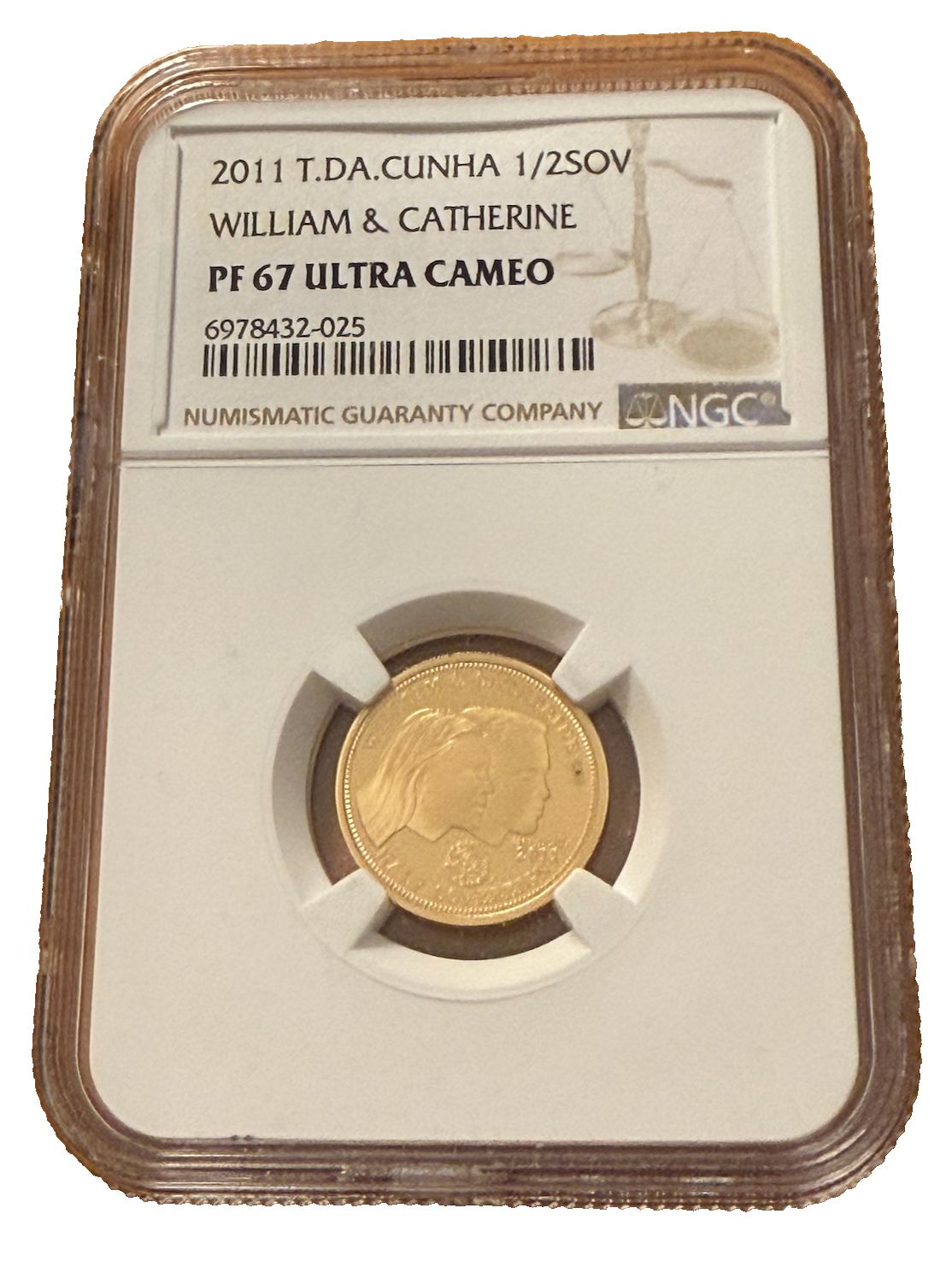 トリスタン ダ クーニャ 2011 ゴールド 1 2 ソブリン NGC PF 67 UC ウィリアムとキャサリン