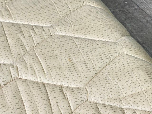 丸八眞綿 ファートン 【中古】MARUHACHI ORIGINAL シーブファー 100cm×200cm キルティング仕上げ シングル 羊 シープ 敷布団 / 515111 丸八眞綿 ファートン 【中古】MARUHACHI ORIGINAL シーブファー 100cm×200cm キルティング仕上げ シングル 羊 シープ 敷布団 / 515111