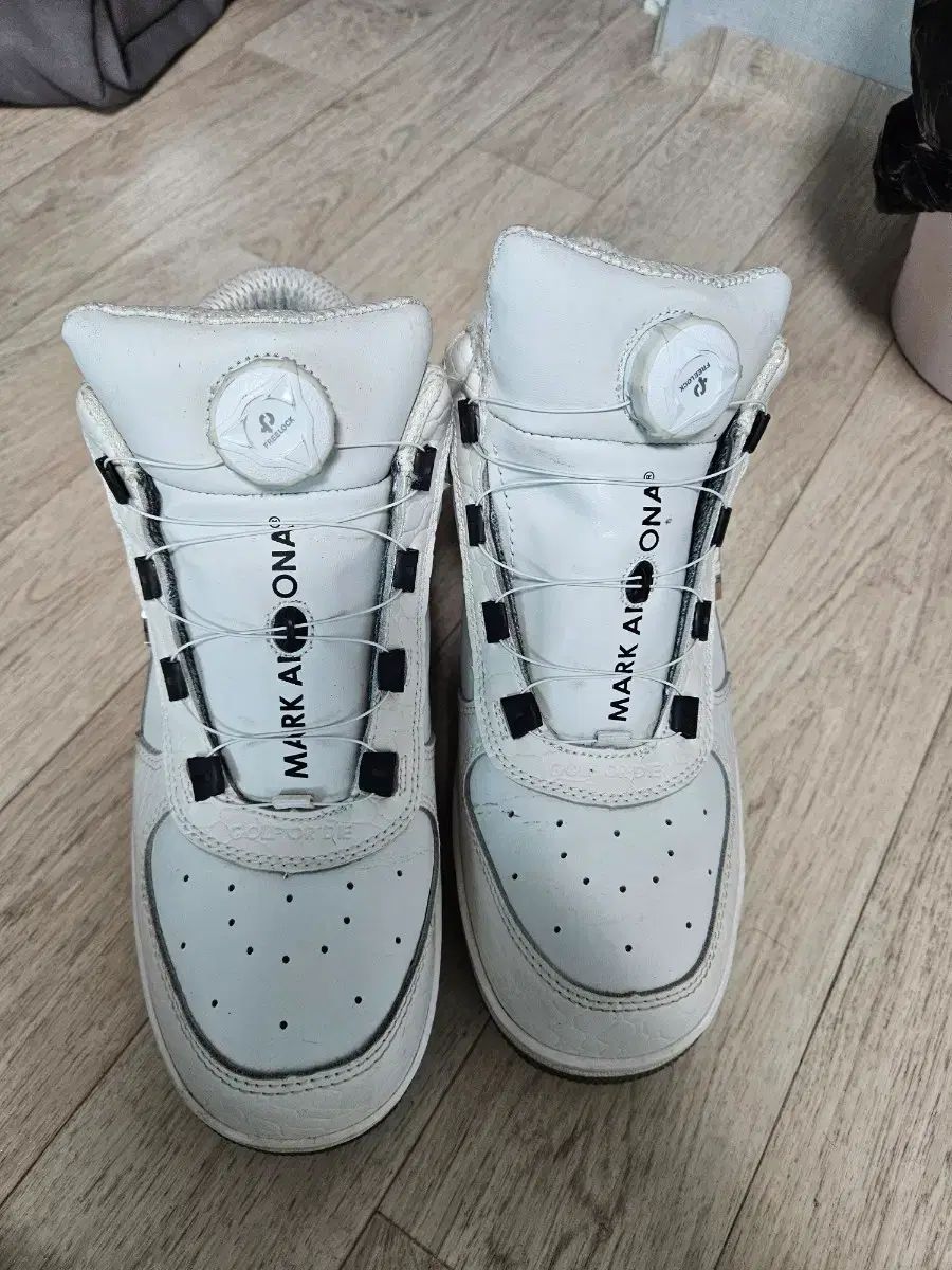 マークアンドロナ ゴルフシューズ 白 Free!ROCK SYSTEM