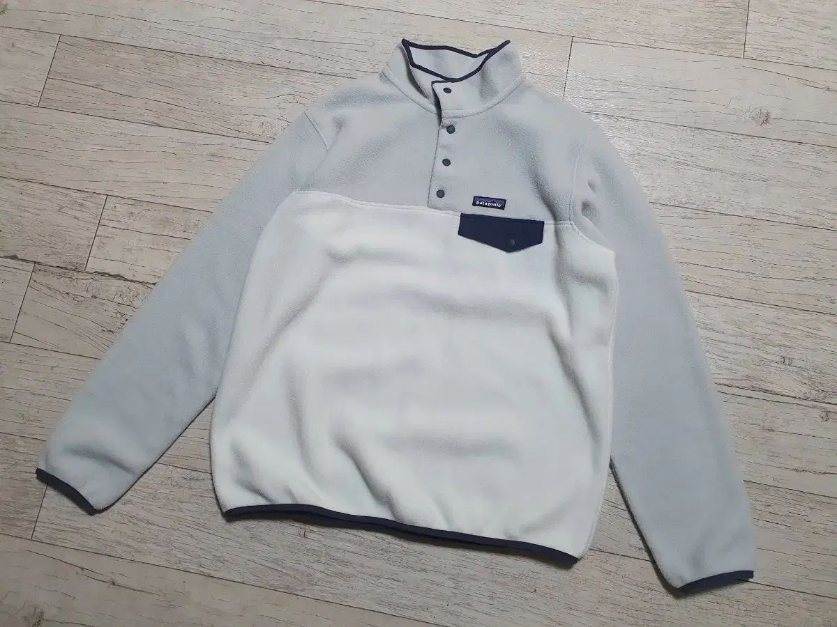 タグなし パタゴニア ウィメンズ Synchilla L 105