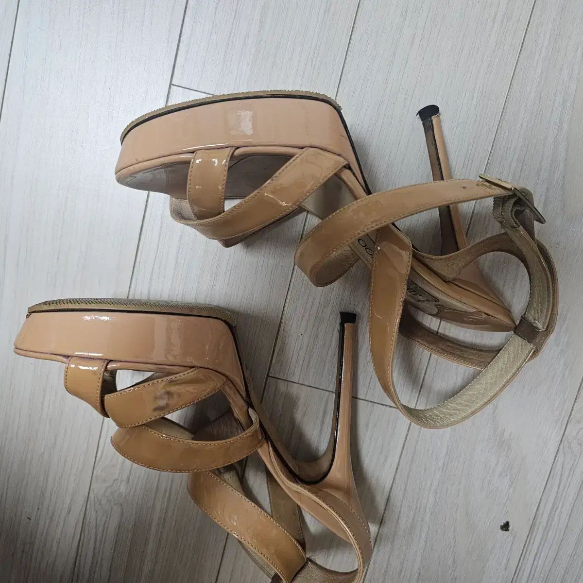 サンダル ヒール