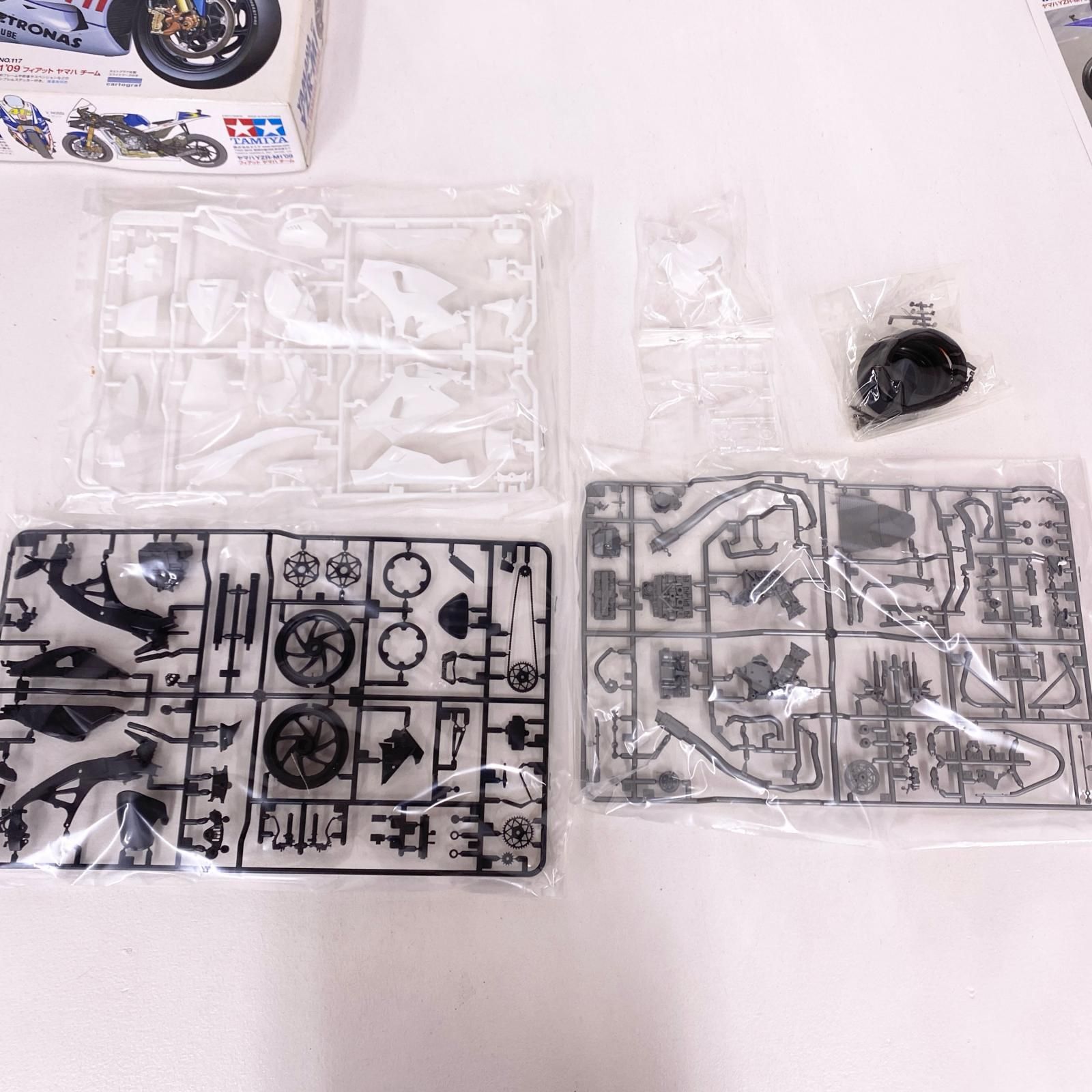 加古川物流 未組立 タミヤ 1 12オートバイシリーズ ヤマハ YZR M 09 フィアット ヤマハチーム パーツ完品 ’ 730