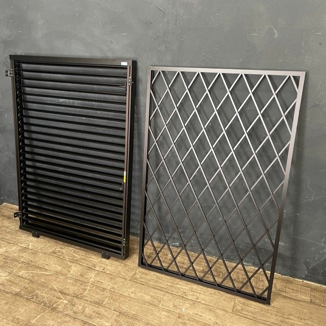 アルミ面格子 丸忠 可変格子 防犯用格子 可動式ルーバー 約93 126 6 5 cm 515147