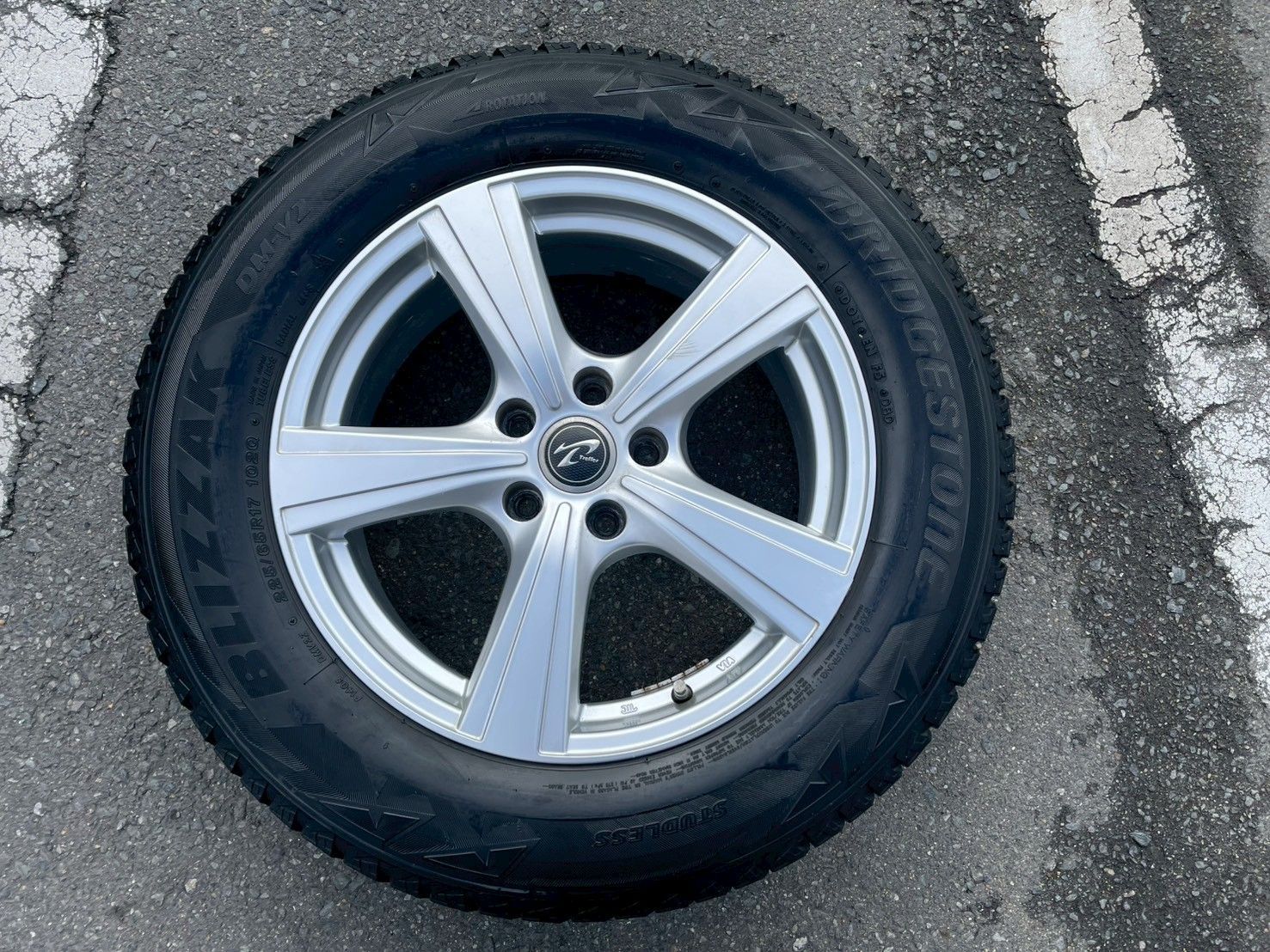 ㉝ ️今からの時期 ️17インチアルミホイール＆スタッドレスタイヤセット☃☃超 な み