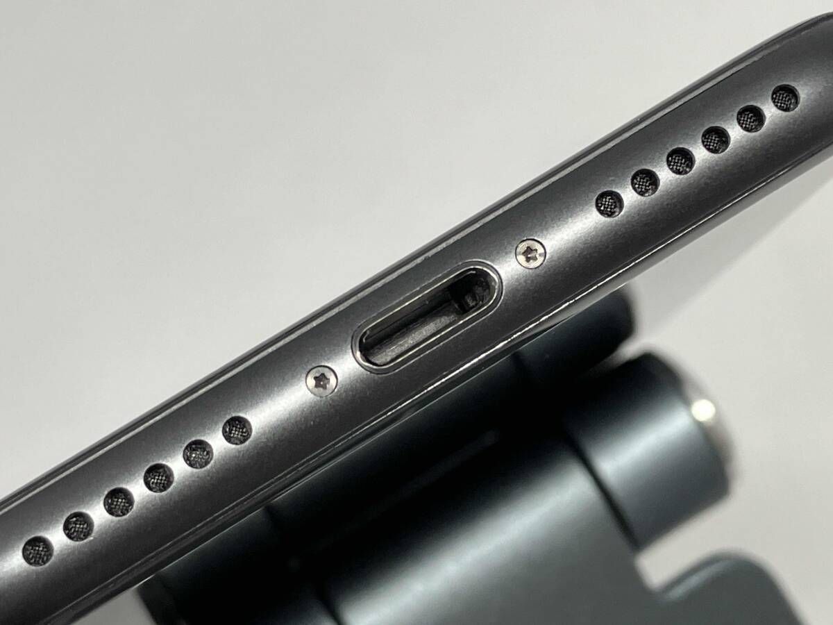 au 【SIMロックなし】MQ782J/A iPhone 8 64GB スペースグレー au