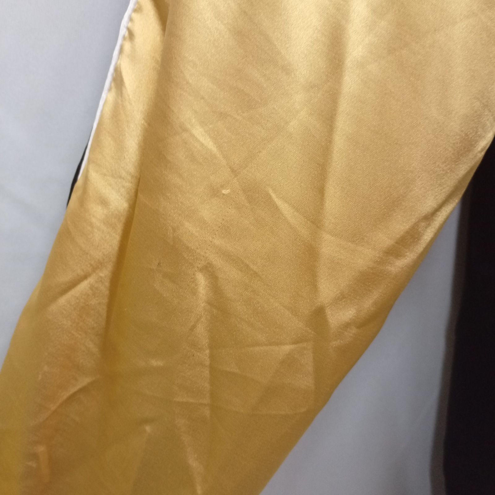 ワールドツアー ブルゾン