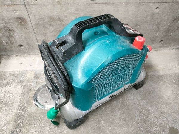 マキタ Makita エアコンプレッサ 自動停止まで3分12秒 エア漏れなし