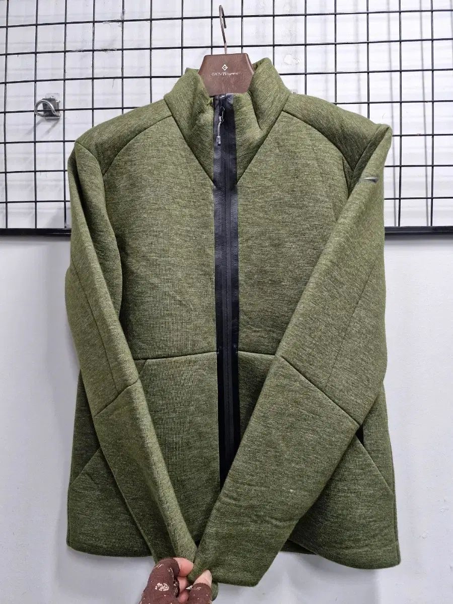 100L SELEWA フラットテック ジャケット