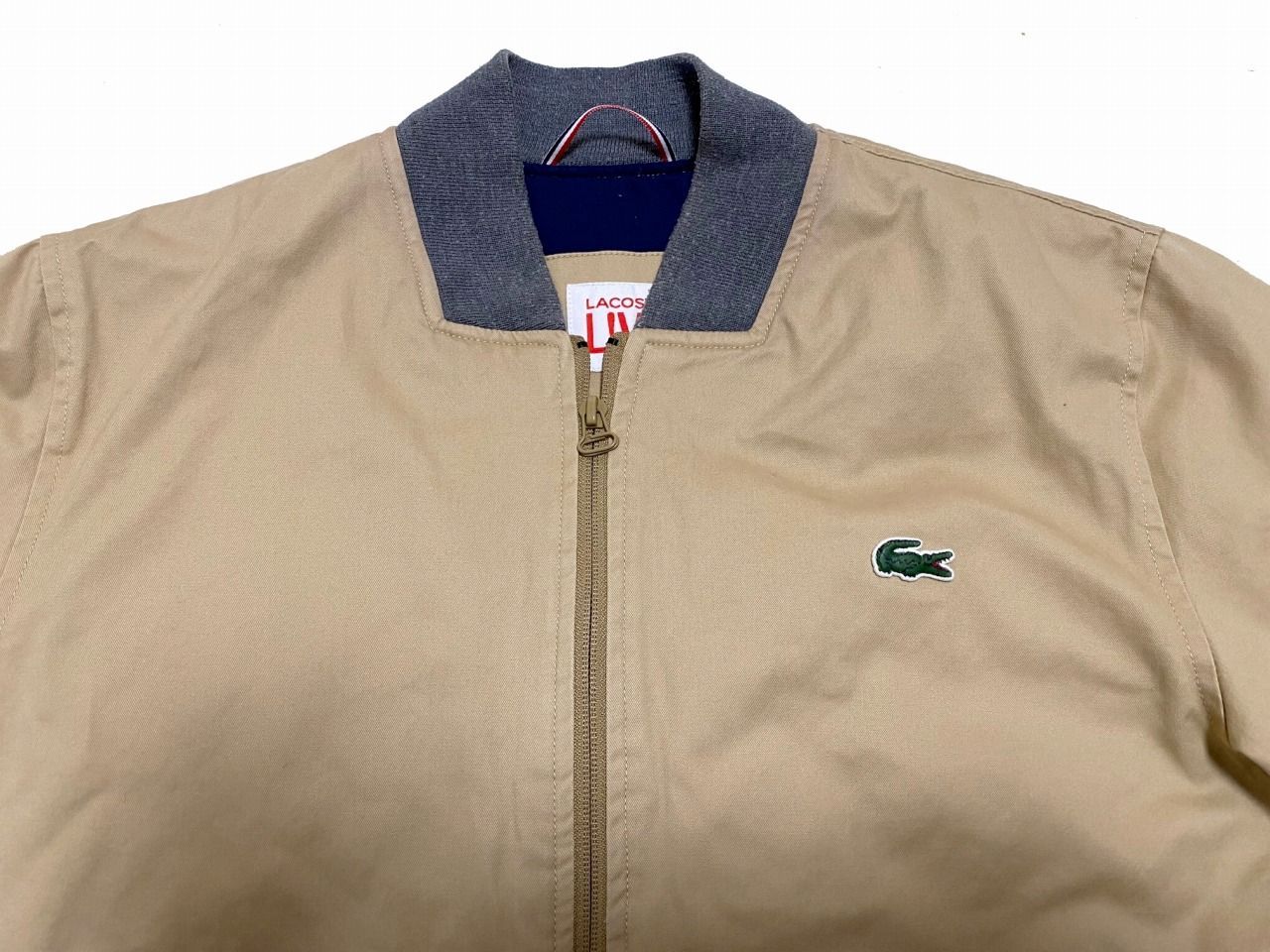 良品】LACOSTE ラコステ 中綿ブルゾン ネイビー ワンポイント刺繍ロゴ 