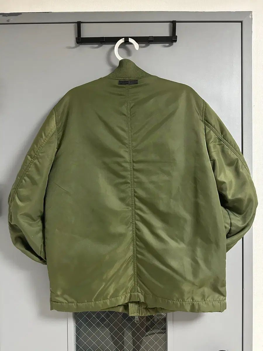 DIESEL ディーゼル Black G パイロットジャンパーです