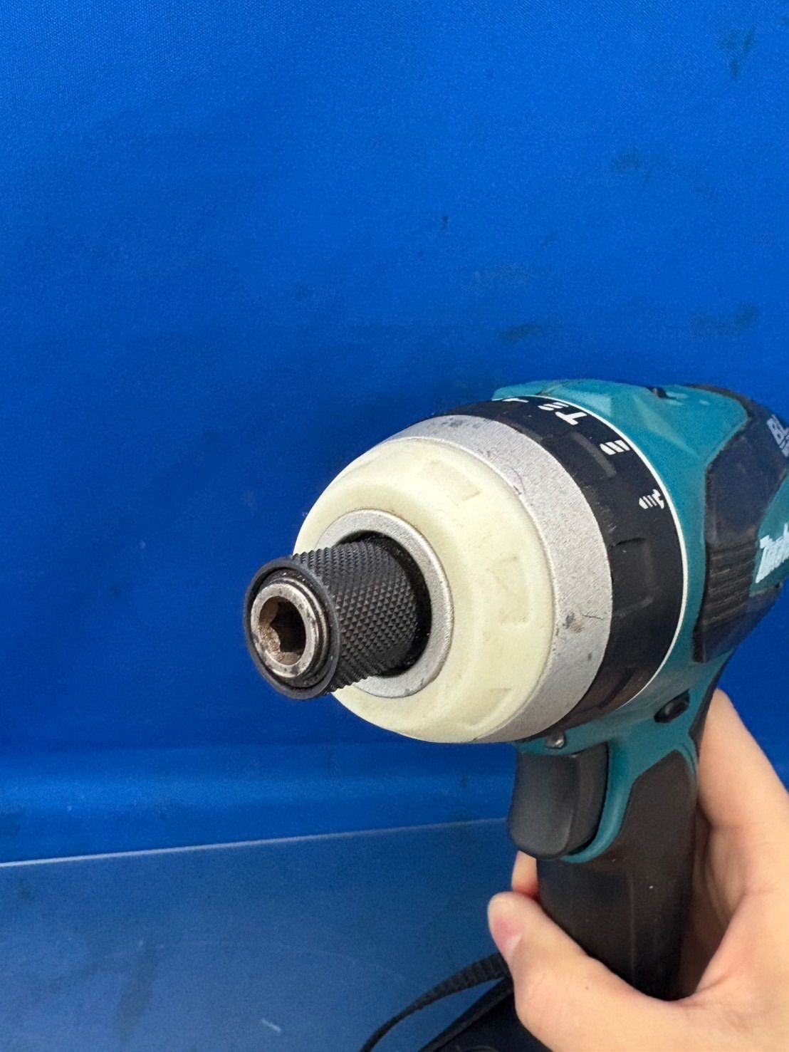 makita マキタ 充電式4モードインパクトドライバ TP 141 D