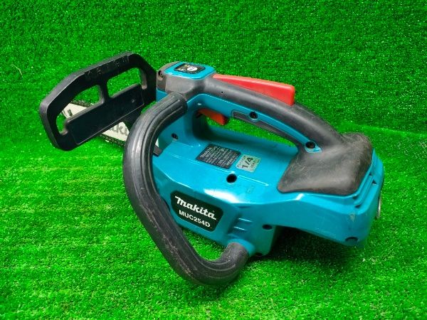 マキタ Makita 充電式チェンソー ガイドバー長さ250 mm 18 V バッテリ 充電器別売 刃に交換済み