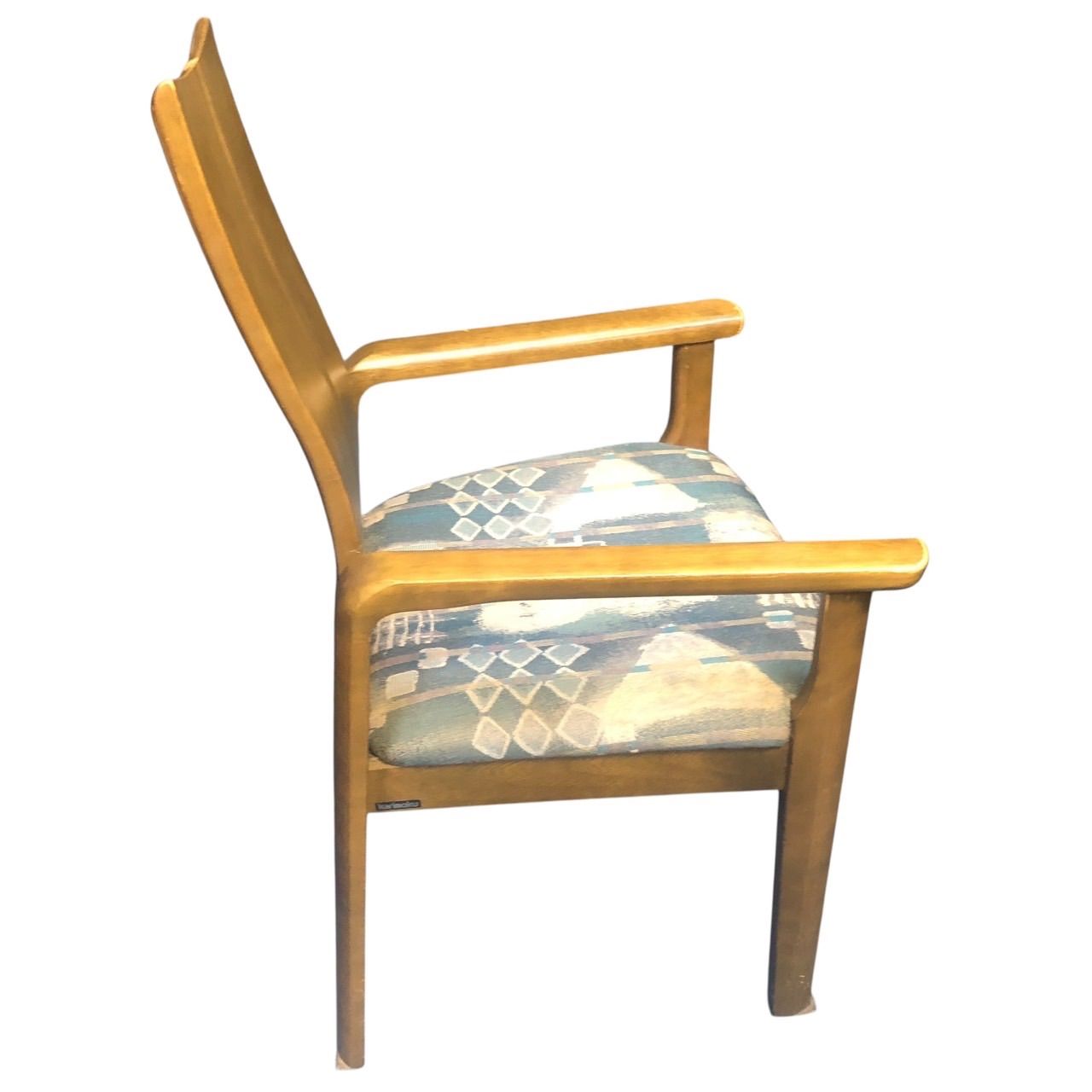 一読必須 近畿2府4県 東海2県 限定配送 カリモク karimoku ハイバック