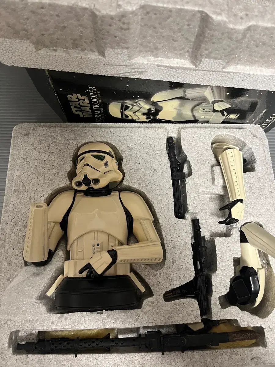 Star Wars ジェントル ジャイアント ストーム トラッパー ミニ バースト