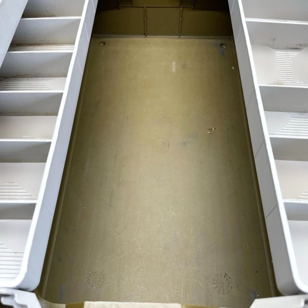 PLANO 8106 タックルボックス6段 両開き 1976～77年製 マスタード×ブラウン プラノ OLD オールドタックルボックス ヴィンテージタックルボックス 釣り フィッシング ルアーやワーム等の釣り具の収納や整理に【現状品】