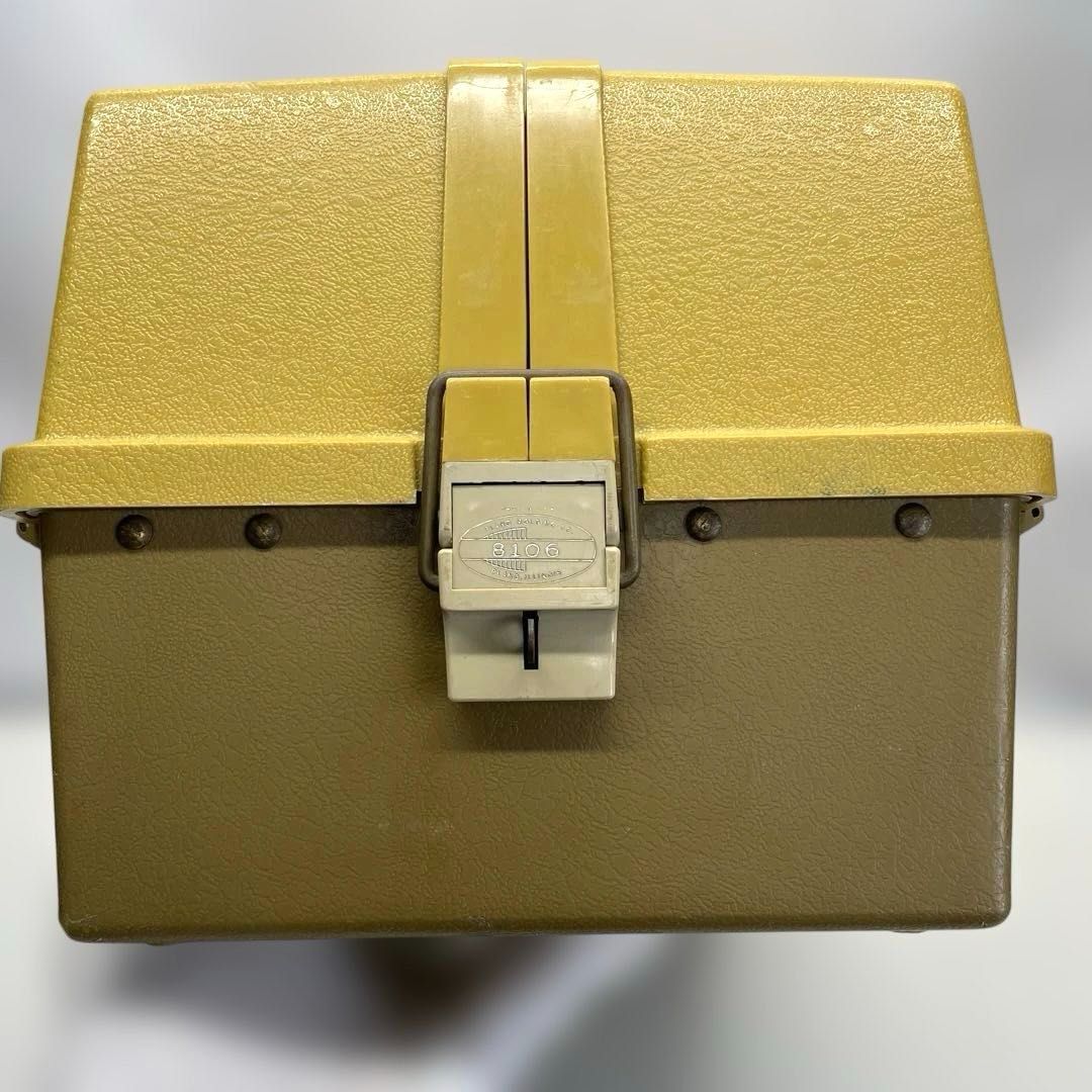 PLANO 8106 タックルボックス6段 両開き 1976～77年製 マスタード×ブラウン プラノ OLD オールドタックルボックス ヴィンテージタックルボックス 釣り フィッシング ルアーやワーム等の釣り具の収納や整理に【現状品】