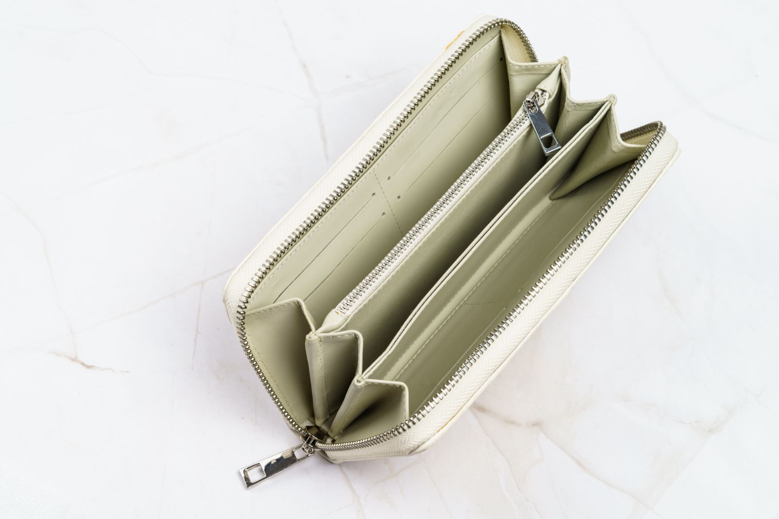 ヒマラヤ クロコダイルラウンドファスナー長財布｜金運アップ