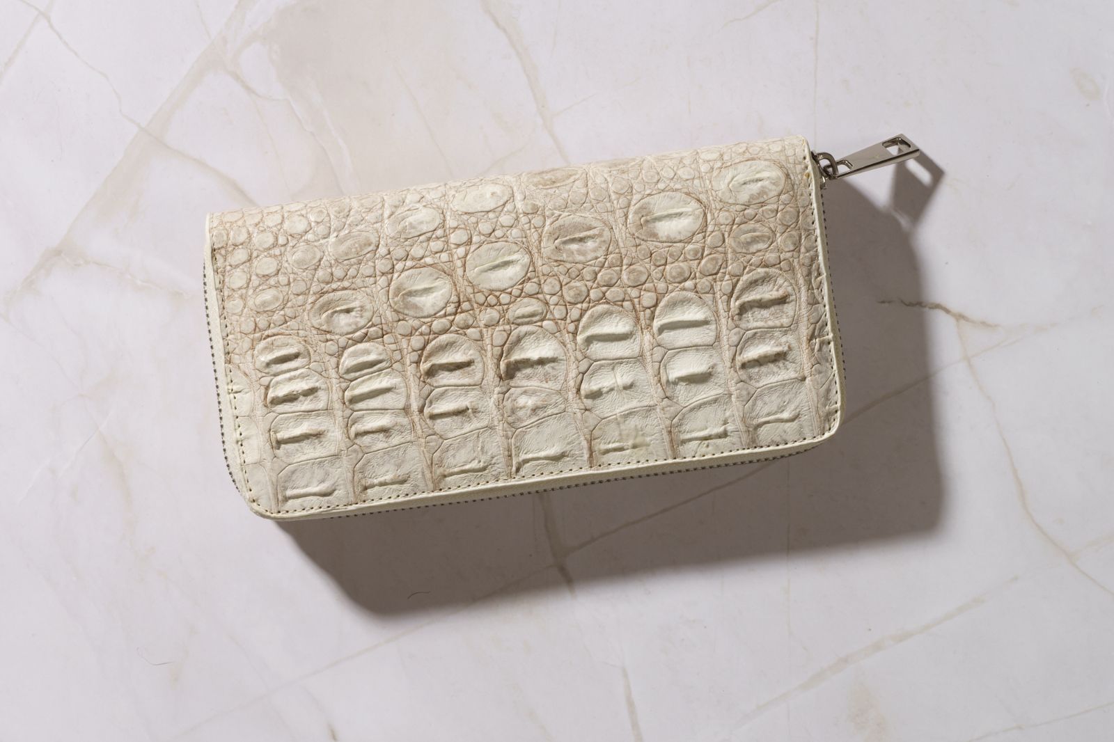 クロコダイルラウンドファスナー長財布｜金運アップ 浄化