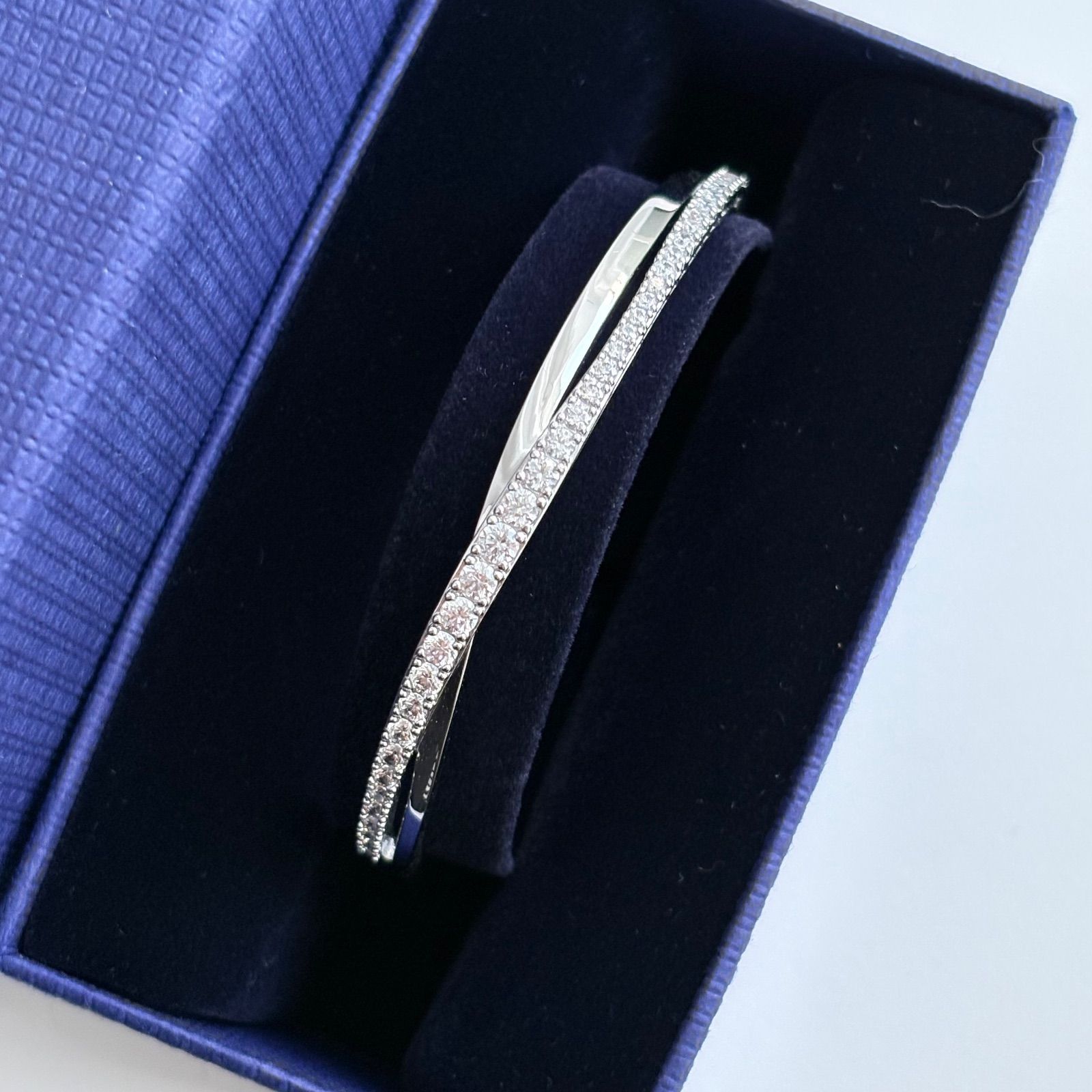 極美品》SWAROVSKI スワロフスキー Twist Rows ブレスレット バングル 