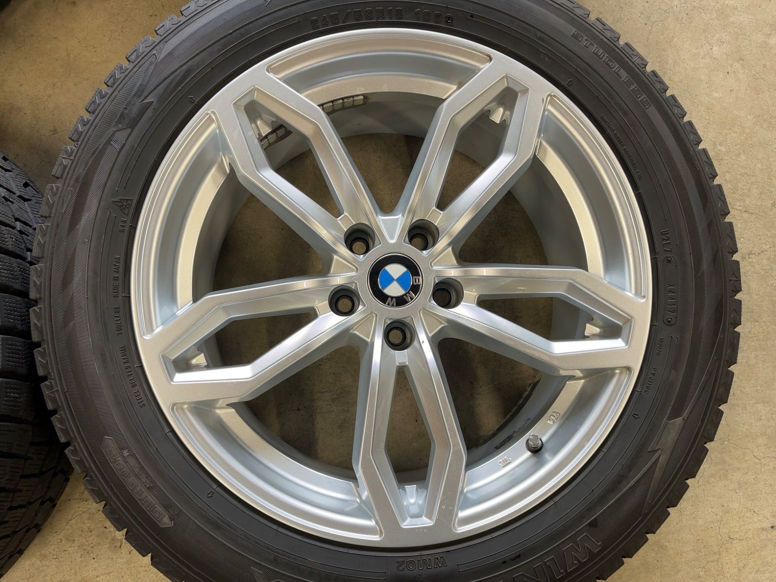 BMW G 11 7シリーズ ダンロップウインターマックス02 18インチ 4本セット